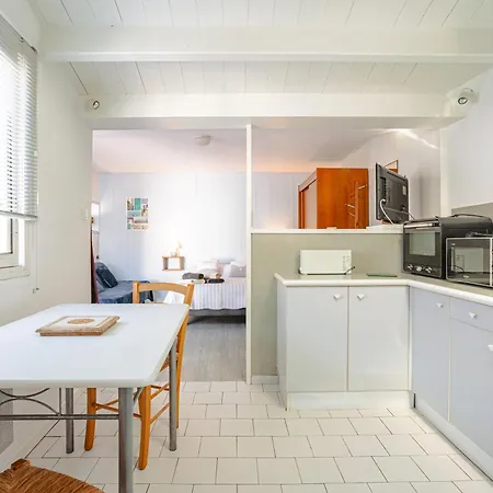 D'hotes Chantal Hereaudeau Bed & Breakfast Ars-en-Ré